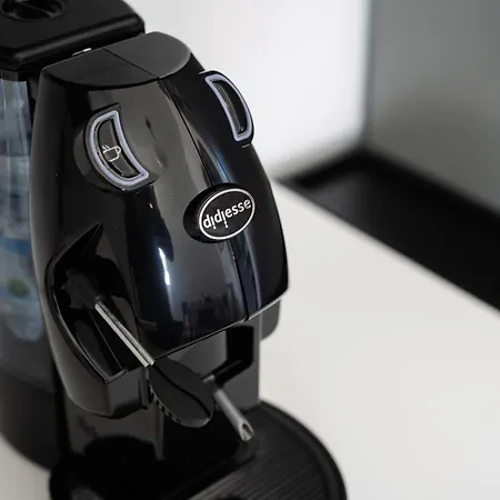 Apartamento Via Domenico Fontana 81 Nápoles